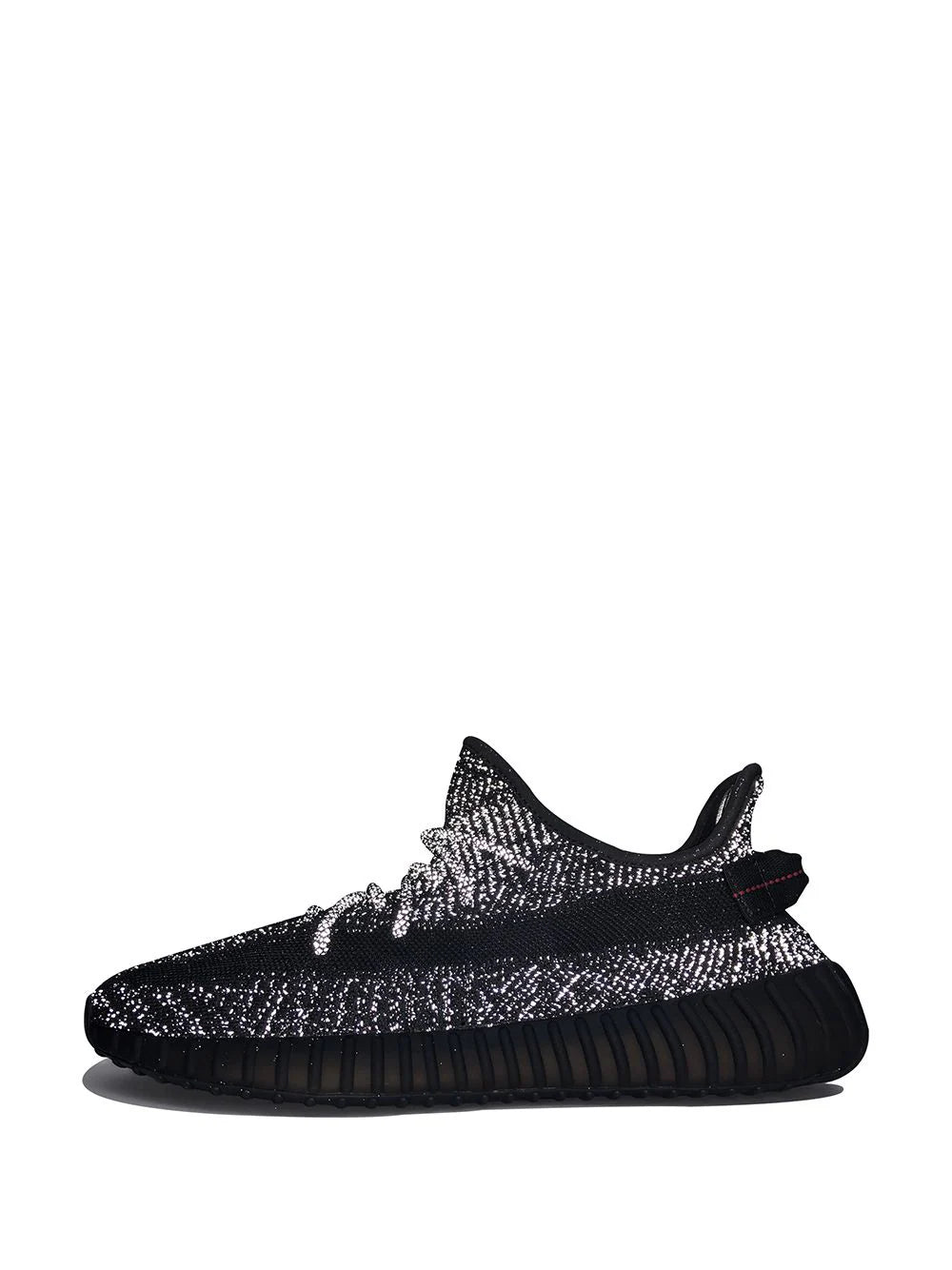 Yeezy Boost 350 باللون الأسود