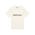 تيشيرت Fear of God Essentials بشعار أمامي كريمي (ربيع وصيف 2020) طلب مسبق