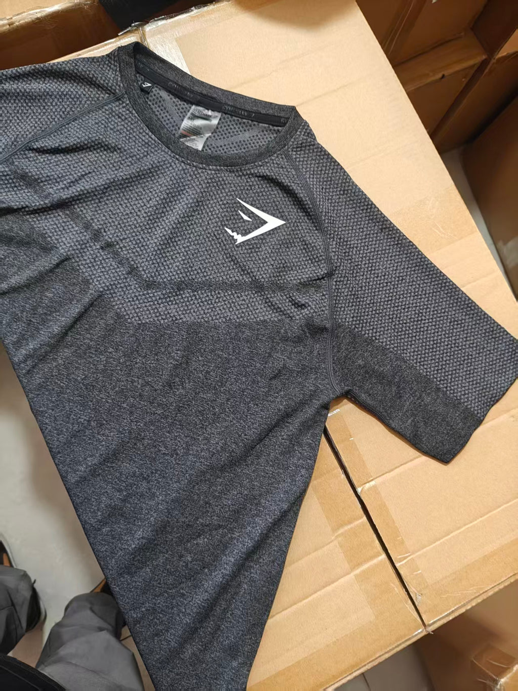 Devant seamless compression short sleeves