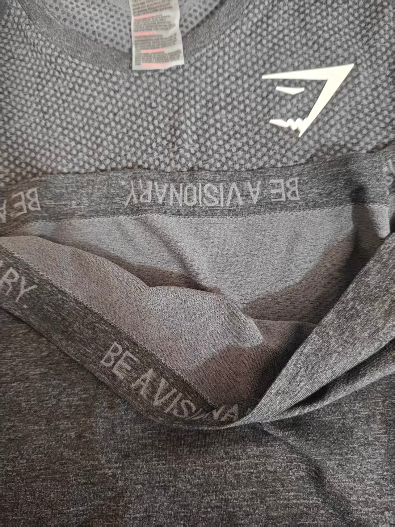 Devant seamless compression short sleeves